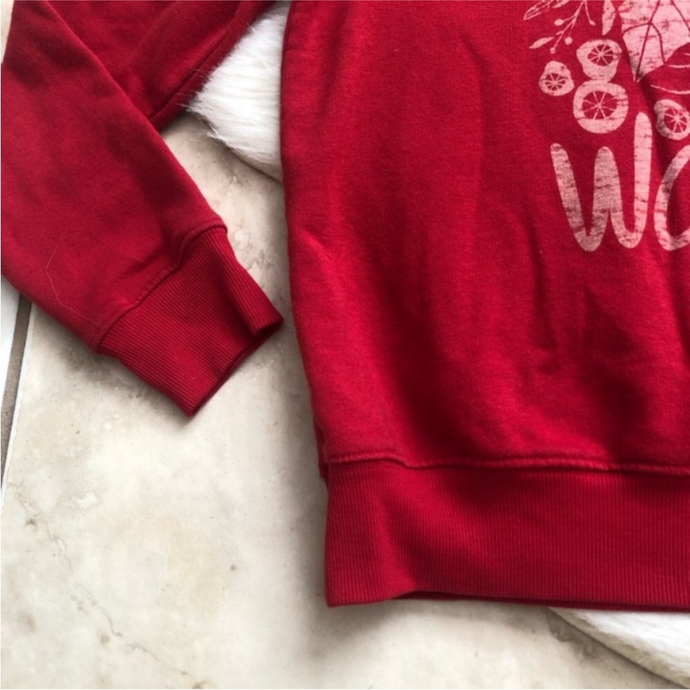 Old Navy “Winter Wonder” Sweatshirt - Picture 2 of 6